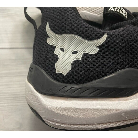 Black Under Armour UA Project Rock “The Rock” Boy Shoes, Size Youth 6.5 - Picture 3 of 7